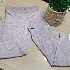 Nike Pro Hypercool / NWOT